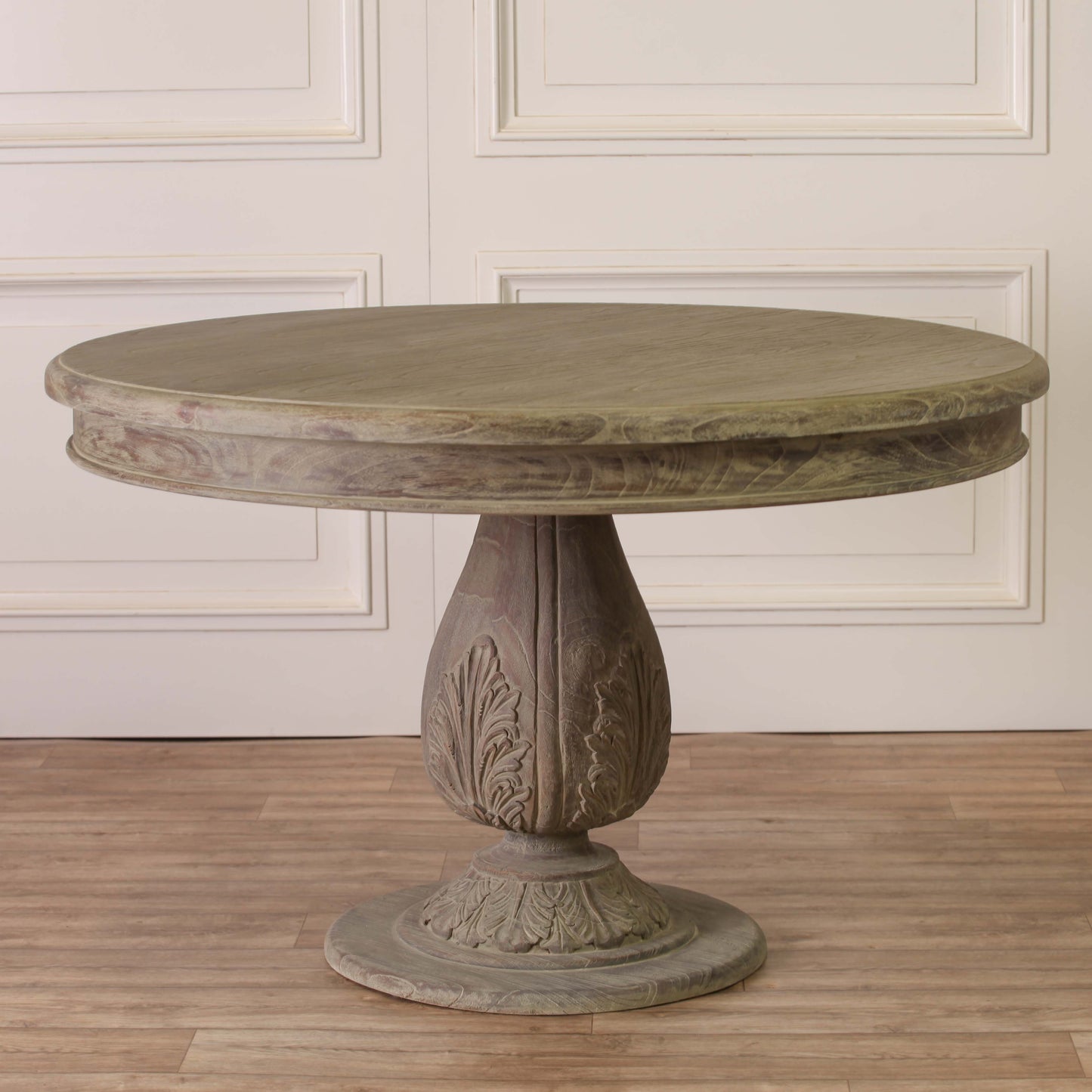 Round Pedestal Acorn Dining Table